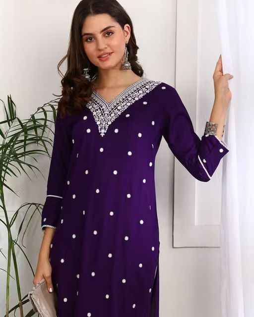 Embroidered Chikankari Straight Kurti
